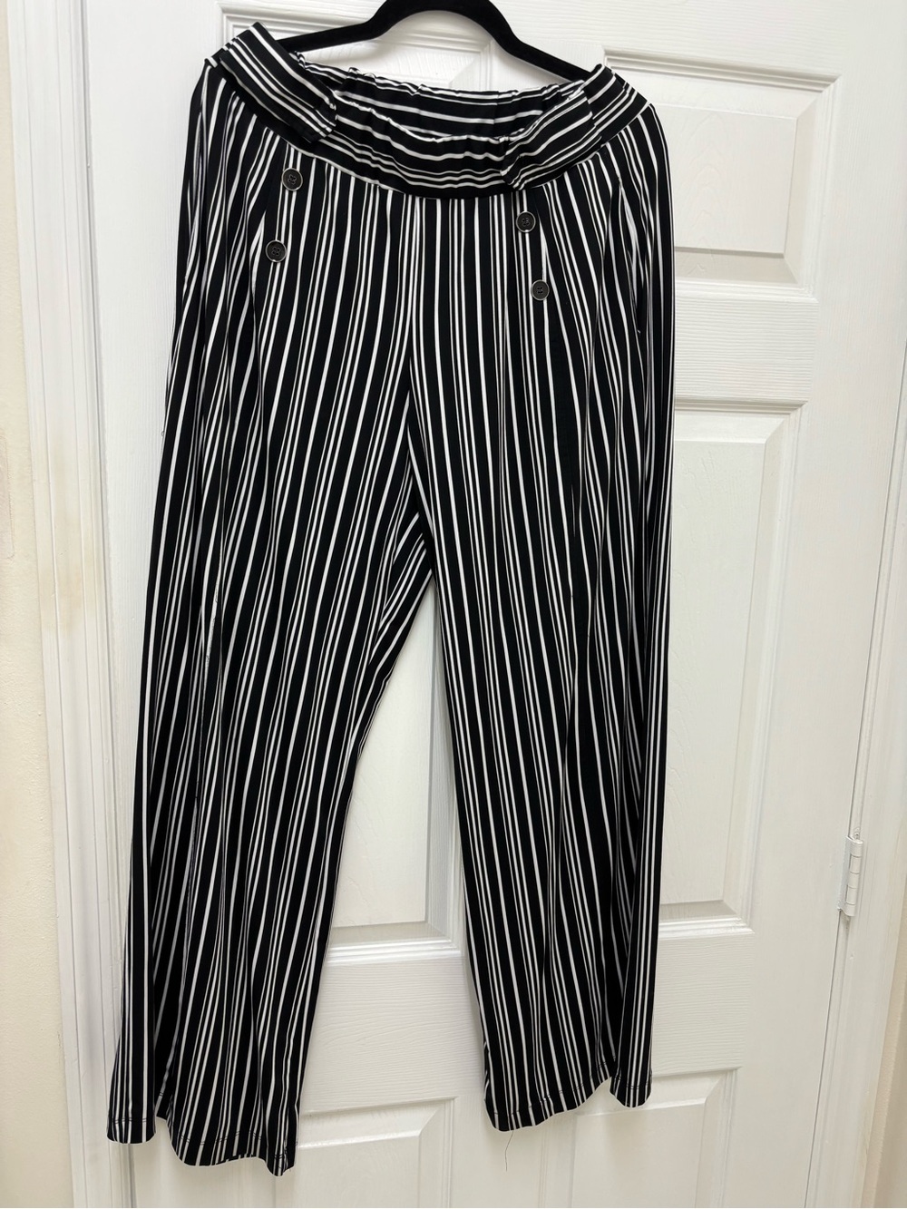 Robert Louis Black and White Striped Wide-Leg Pants Size L